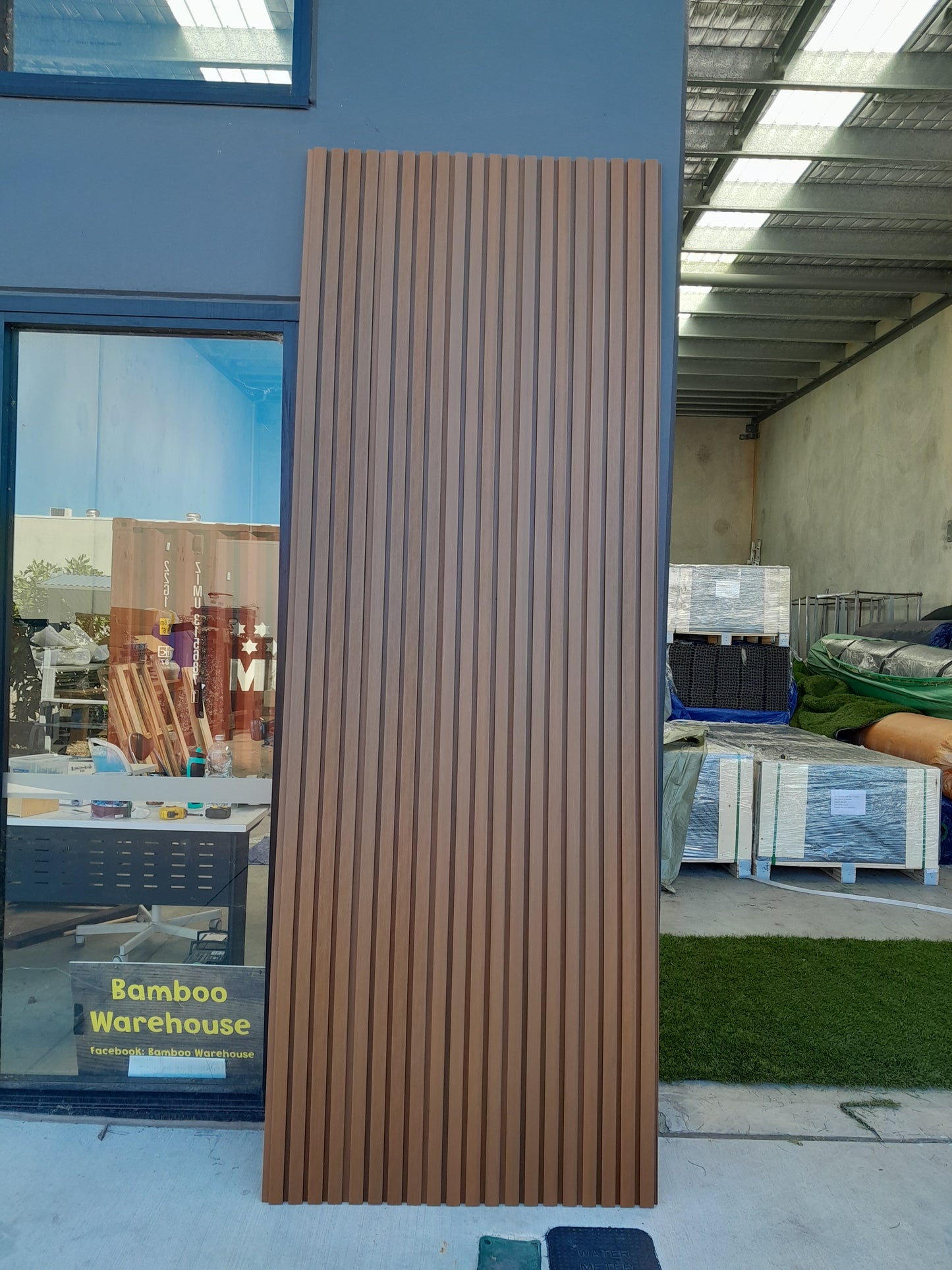 Weather-resistant WPC panels, ideal for modern outdoor designs